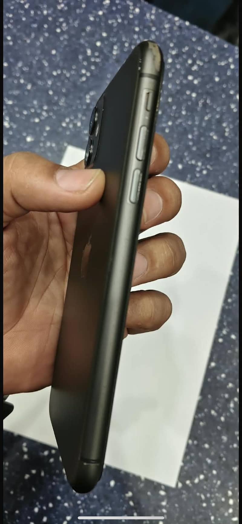 Apple iPhone 11 3