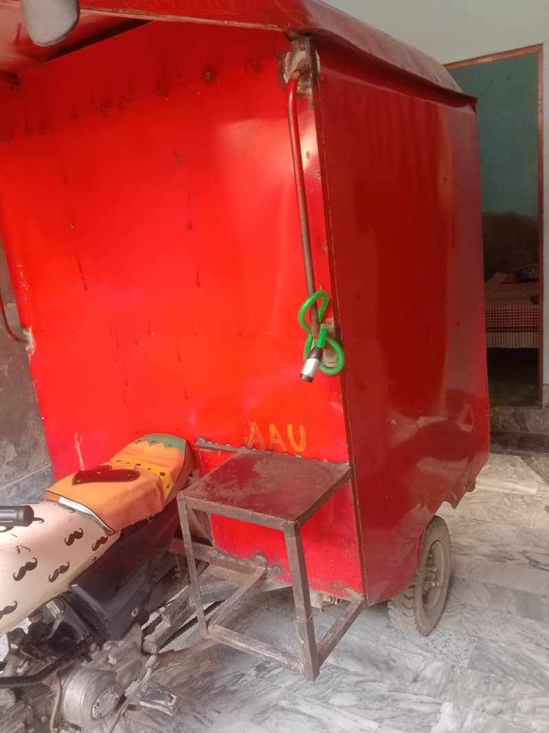یونائٹڈ 100 سی سی 1