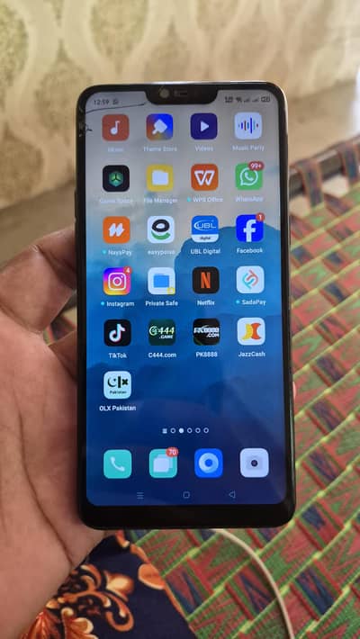 OPPO F7