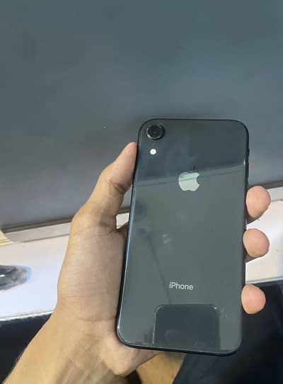 Apple iPhone XR