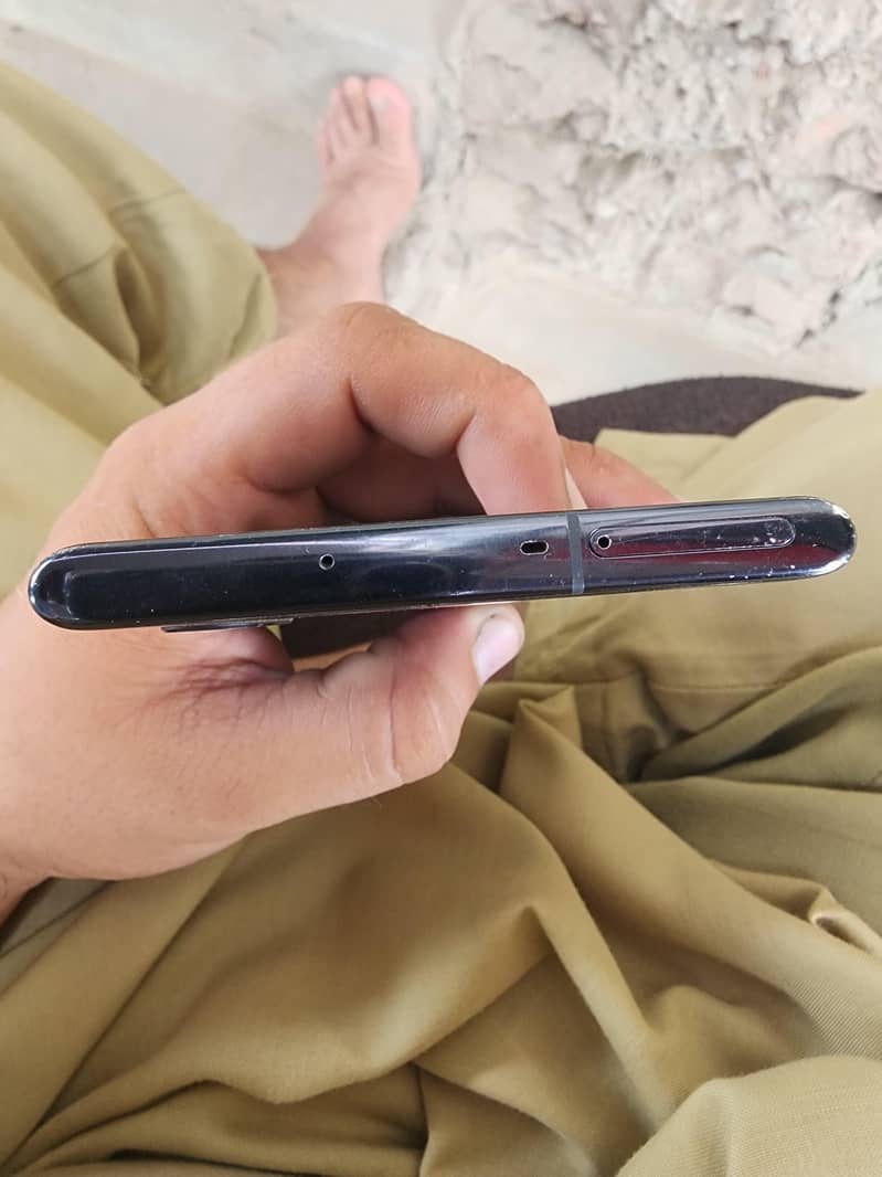 Samsung Mobile Note 10 Plus 2