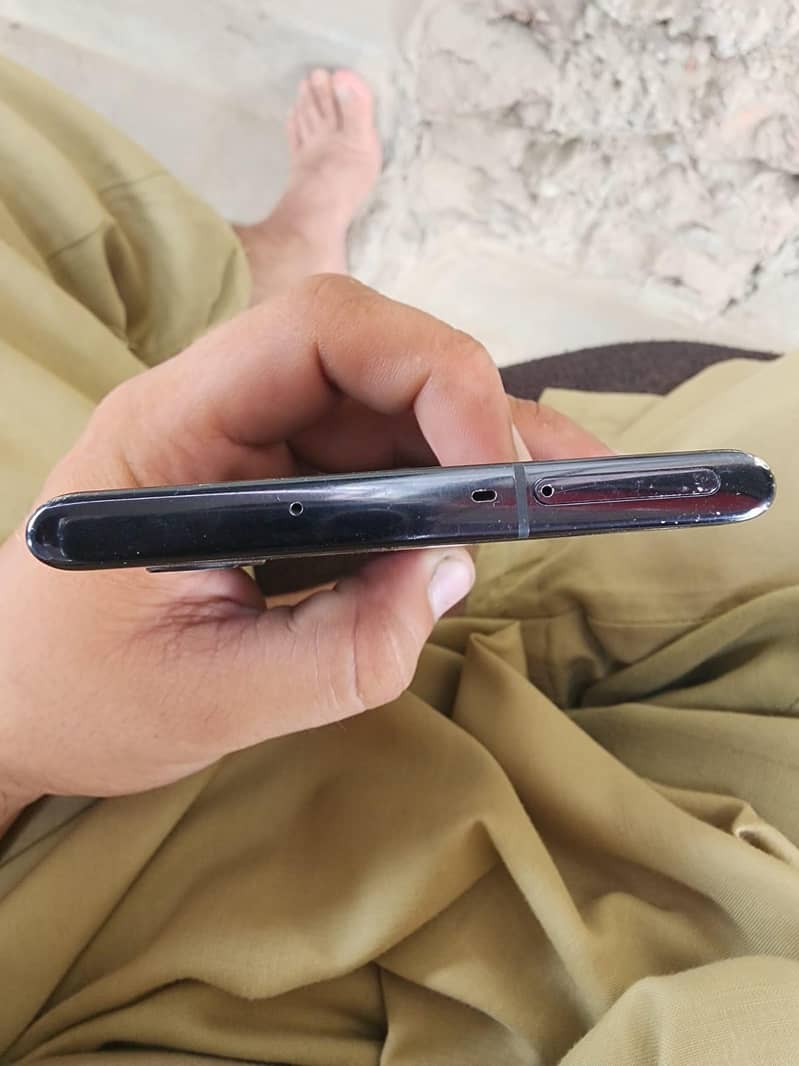 Samsung Mobile Note 10 Plus 5