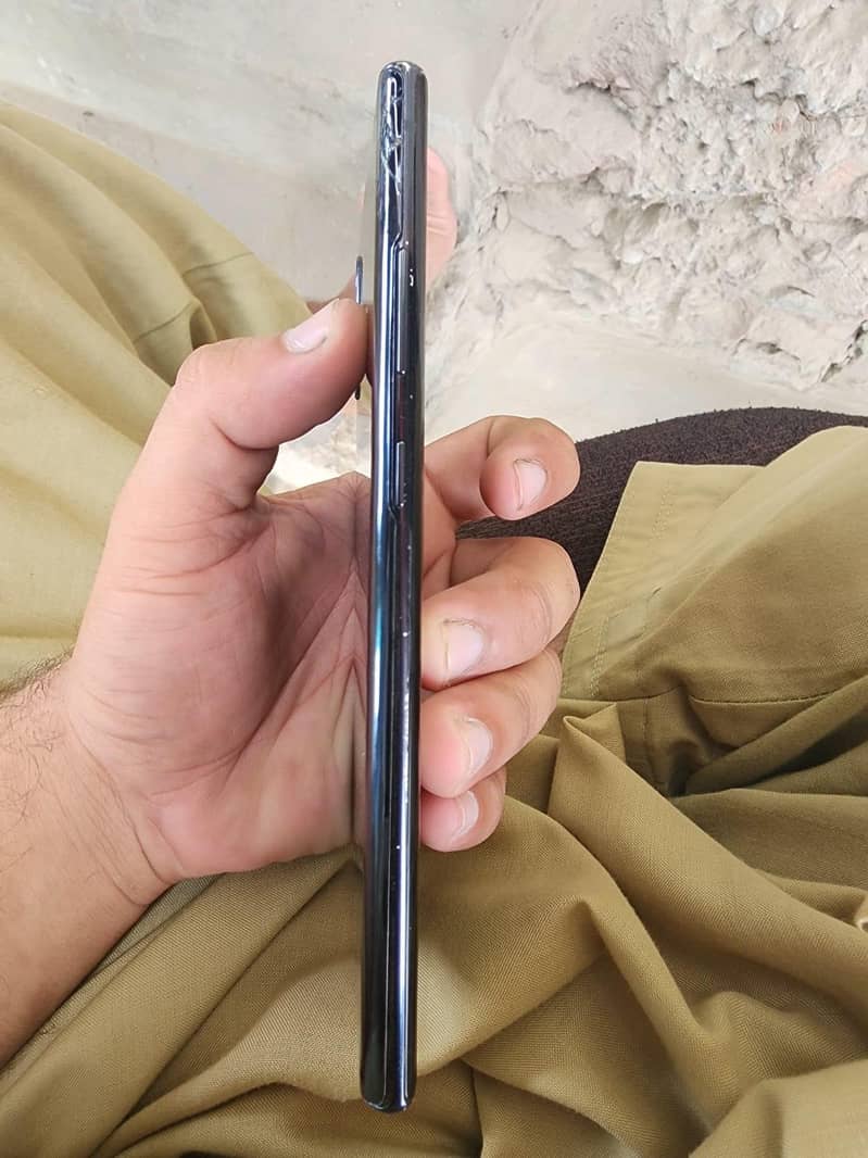 Samsung Mobile Note 10 Plus 7
