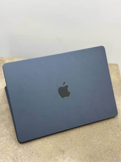 MacBook Air M4 16GB 256GB 100 Health 26 Cycle