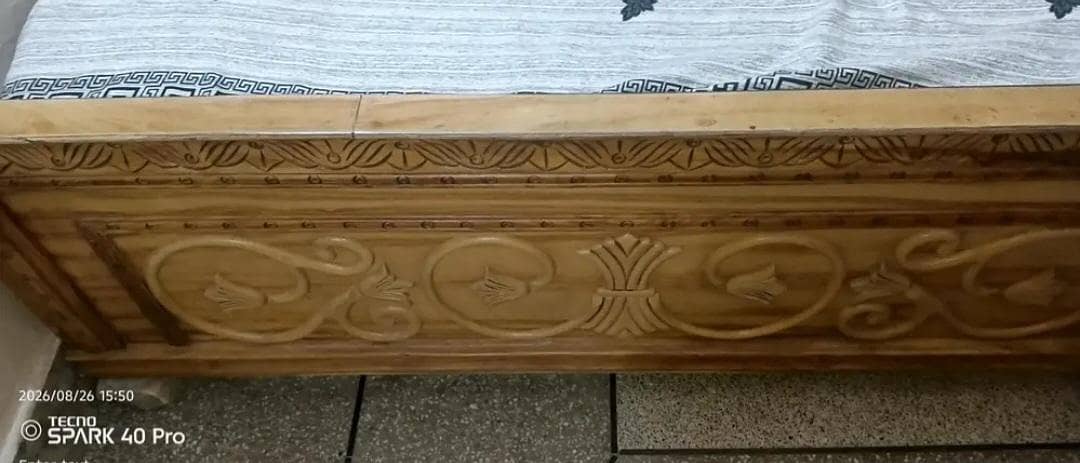 Bed with dressing table 5
