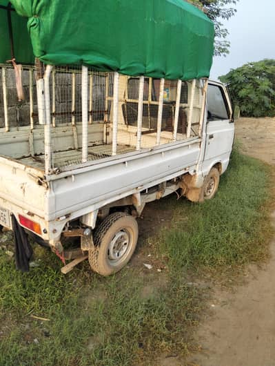 Suzuki Ravi 1990