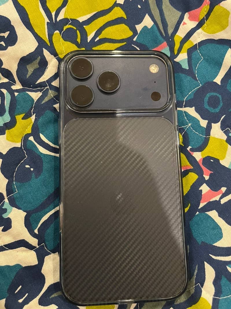 Apple iPhone 17 Pro Max 2