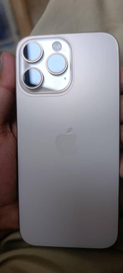Apple iPhone 16 Pro Max