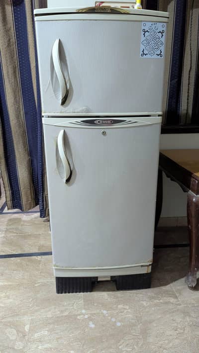 Waves fridge medium size
