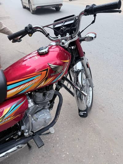 honda 125 bike good condition