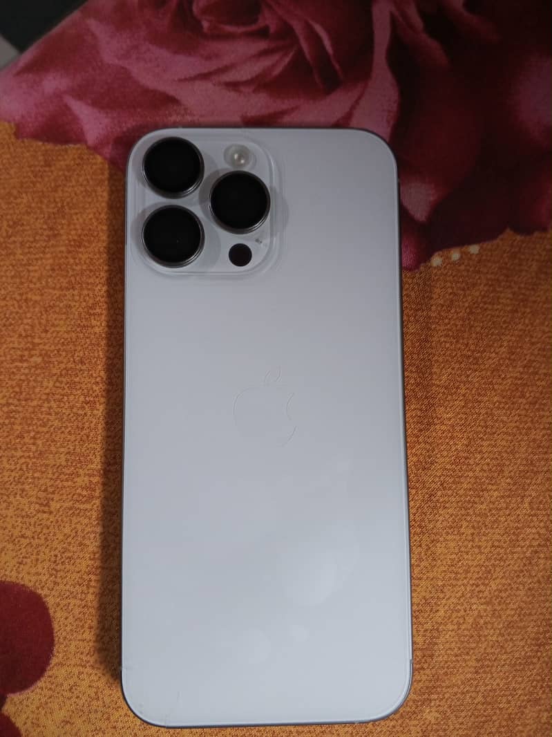 Apple iPhone 16 Pro Max 0