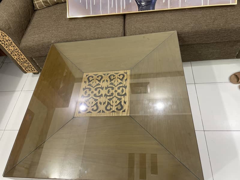Sofa table 0