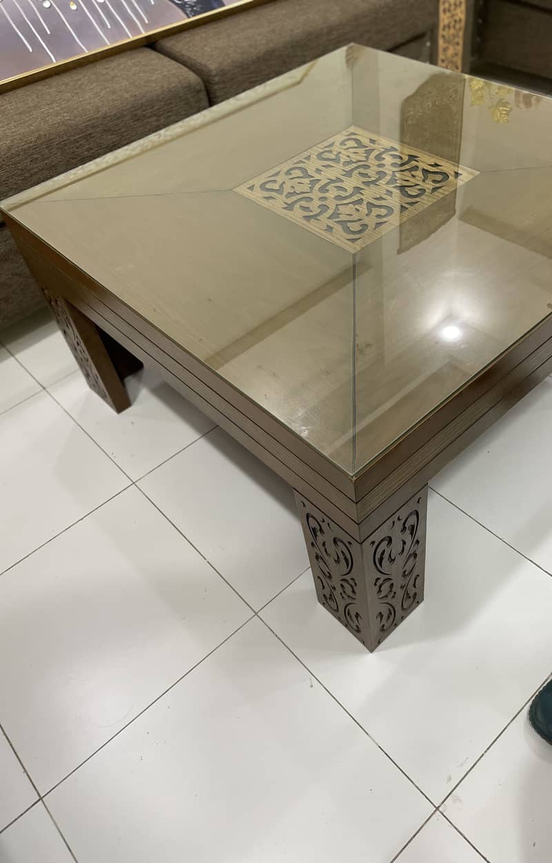 Sofa table 3