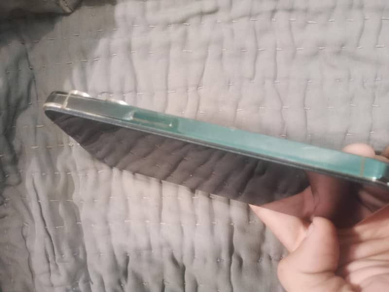 Apple iPhone 14 Pro 3
