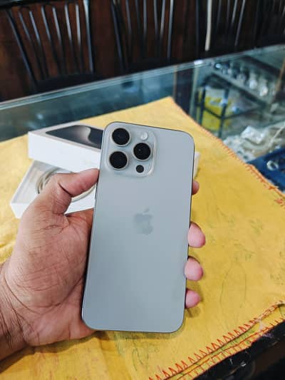 Apple iPhone 15 Pro Max