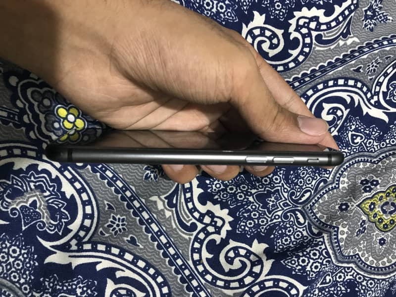 Apple iPhone 8 2