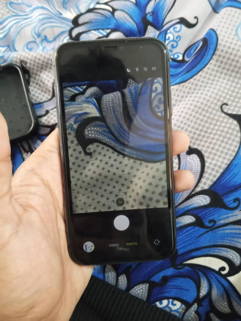 Apple iPhone 11 1