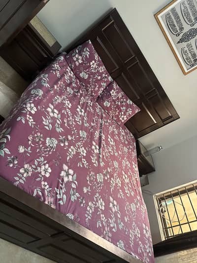 King size bed with mattress