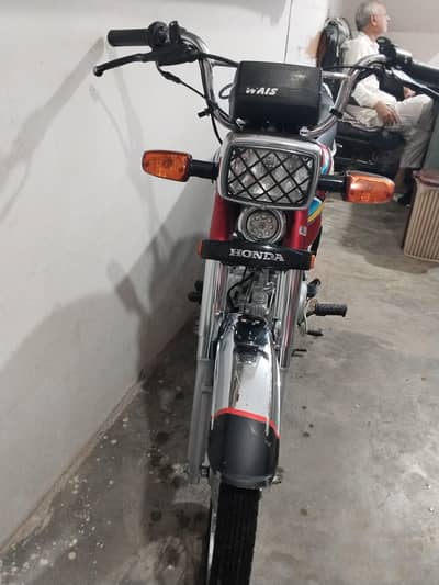 Honda CD 70 2026 model Red color