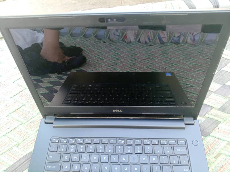 full touch screen  1