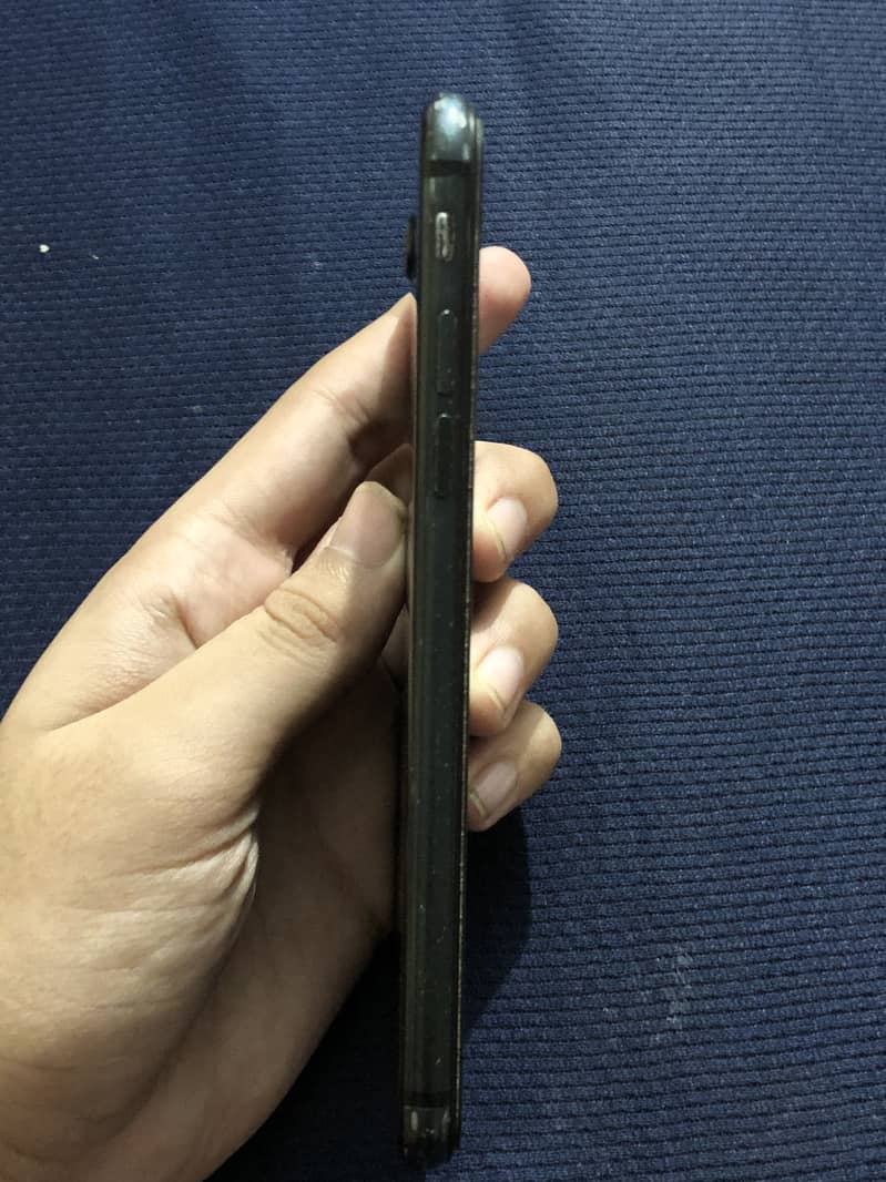 Apple iPhone 7 6