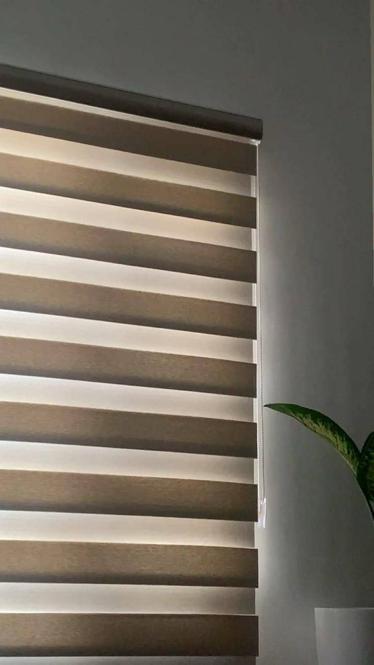 windiw blinds, 19