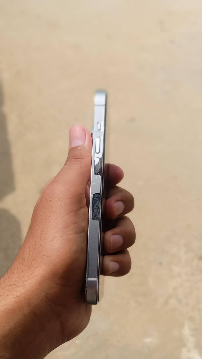 Apple iPhone 14 Pro 3
