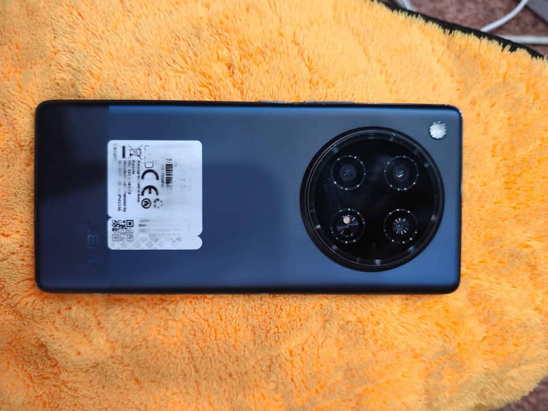 Infinix Zero 40 1