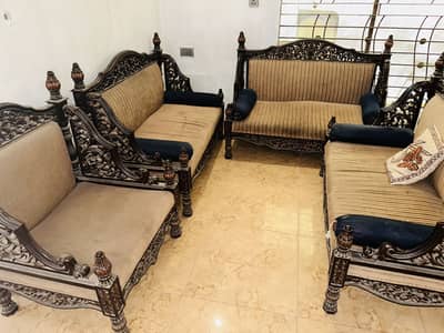 7 Seater Pure Wood Sofa Set | Chiniot Furniture