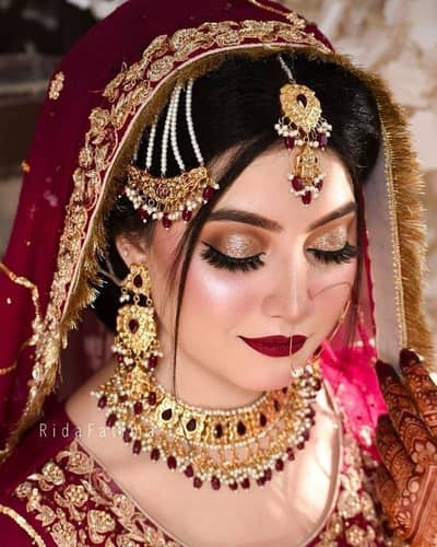 Beauty saloon job