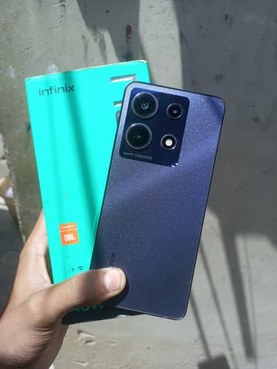 Infinix Note 30