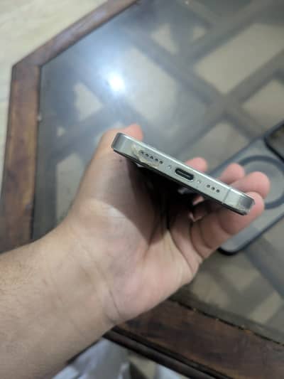 Apple iPhone 15 Pro