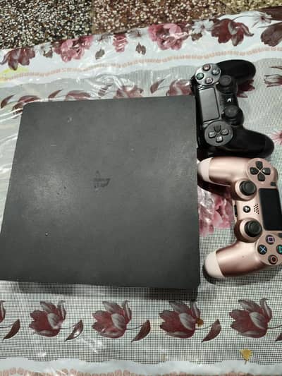 PS4 500GB Slim (Read Desc) + 2 Controllers + All Cables