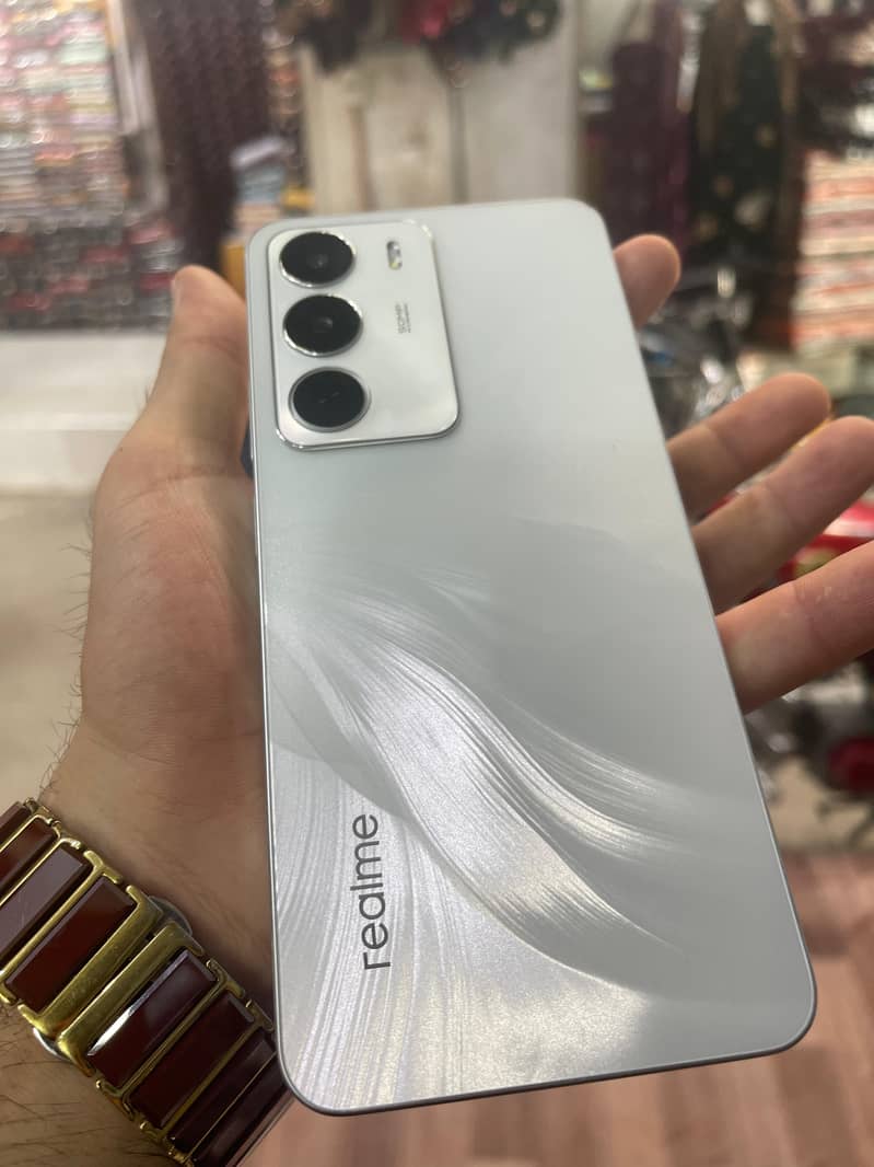 Realme C71 1