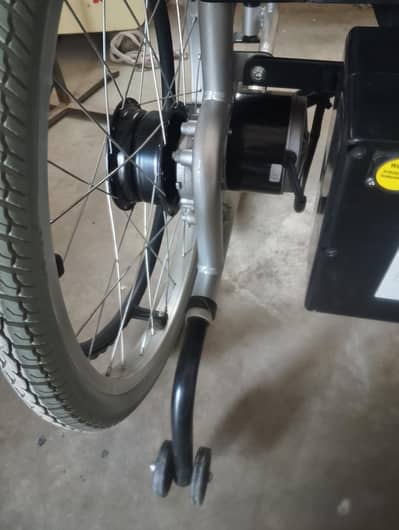 Electric wheelchair