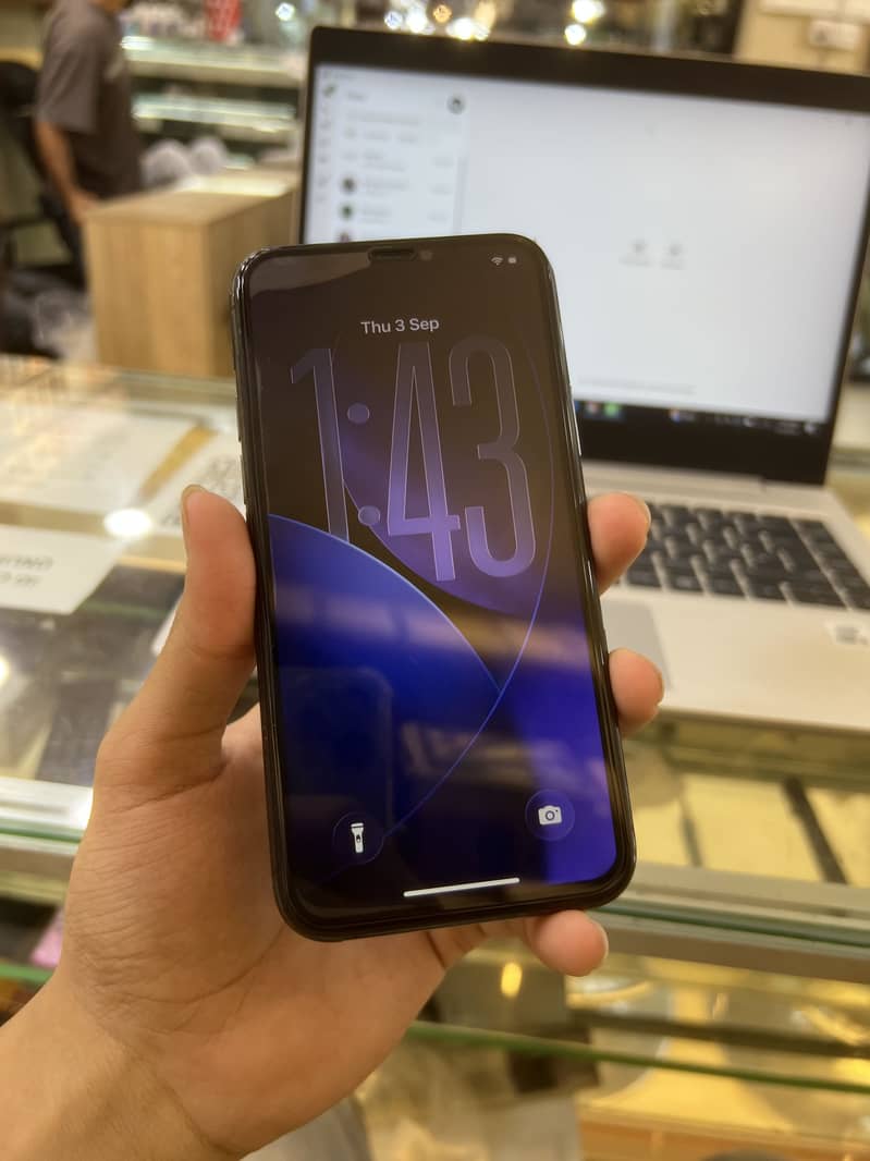 Apple iPhone 11 Pro 1