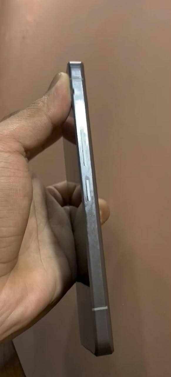 Sharp Aquos R7 1