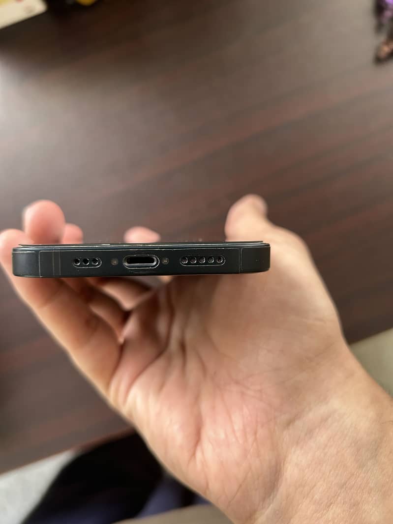 Apple iPhone 14 7