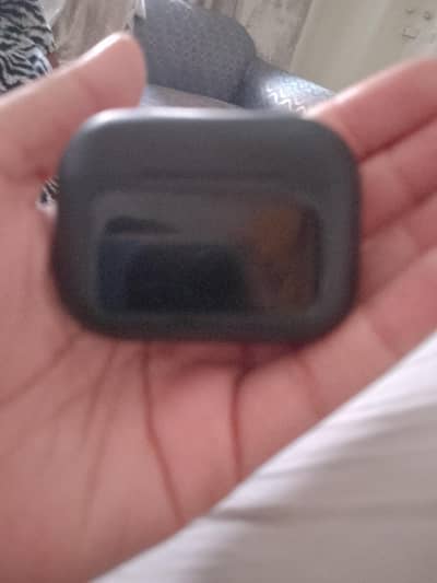 wireless earphones