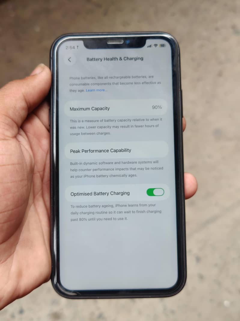 Apple iPhone 11 4