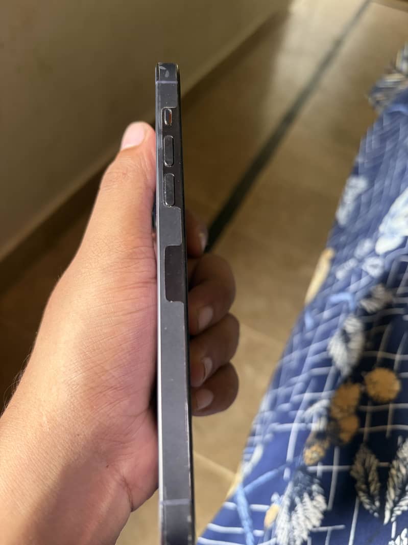 Iphone 14 pro max 2