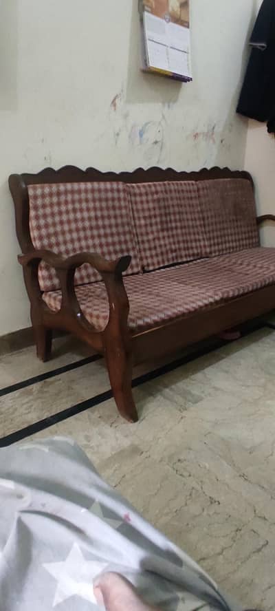 5 seater sofa set.