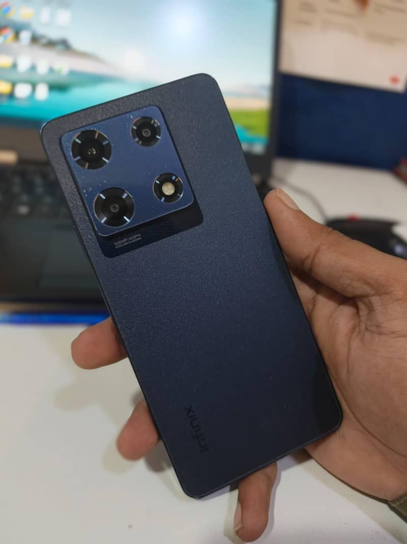 Infinix Note 30 Pro 0