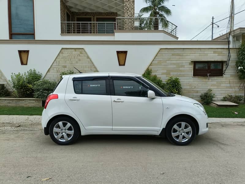 Suzuki Swift Model 2011(automatic) 8