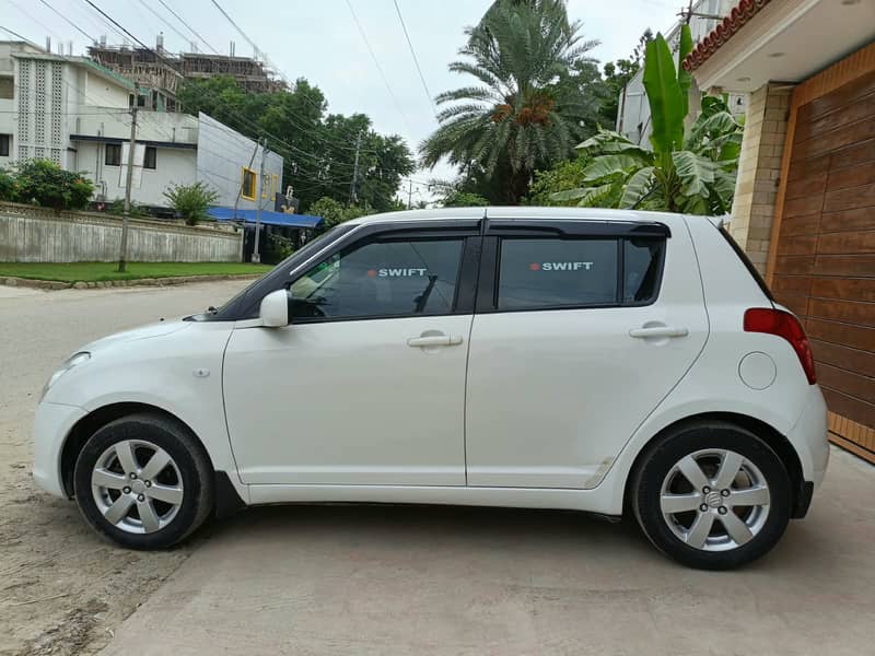 Suzuki Swift Model 2011(automatic) 9