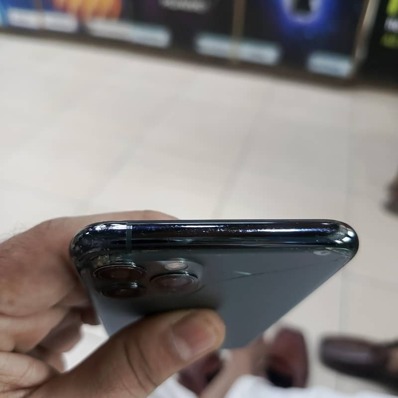 Apple iPhone 11 Pro 10
