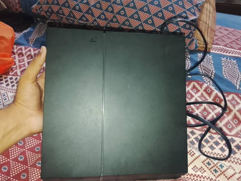 PS4 + 2 controller 0