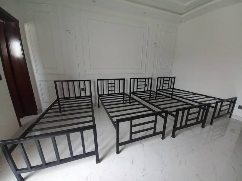 4 single bed 5