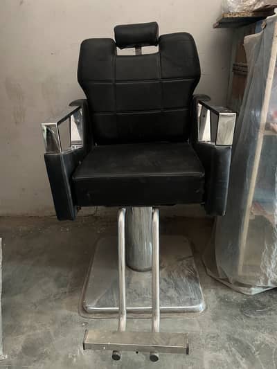 2 Saloon Chairs Black Colour For Sale