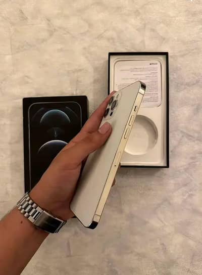 Apple iPhone 12 Pro Max